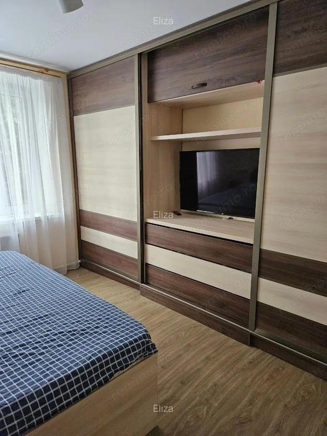 Vanzare apartament cu 3 camere zona Lipovei - 2