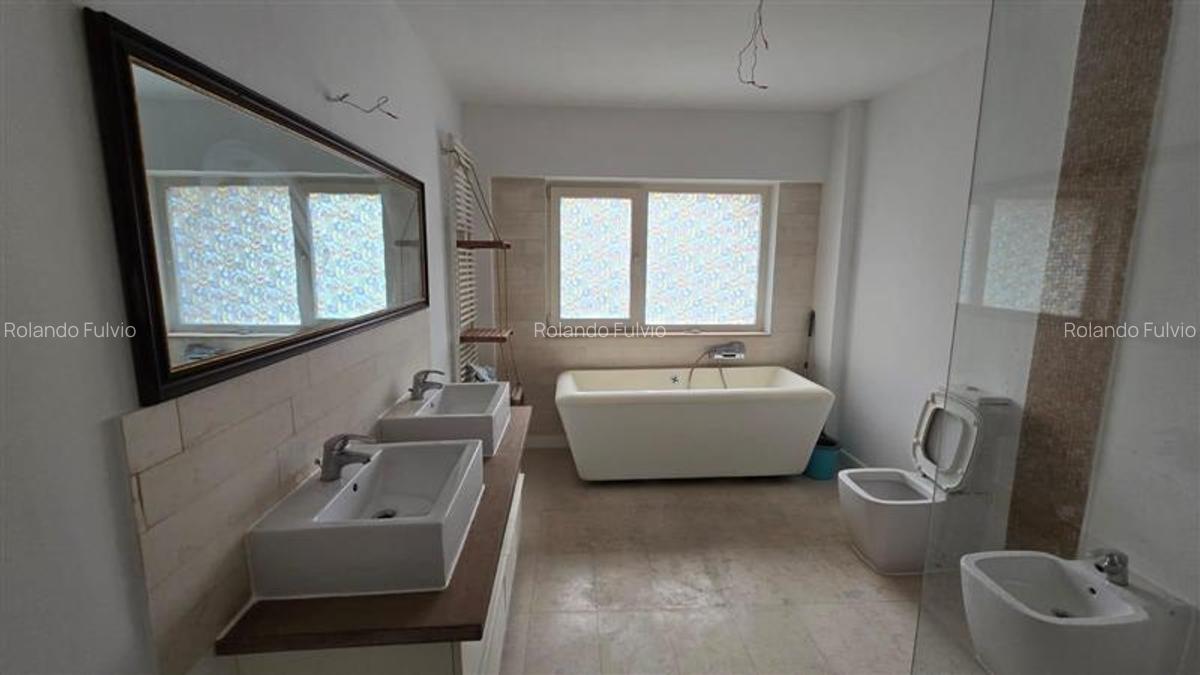 Apartament cu 3 camere decomandat în Herăstrău - 5