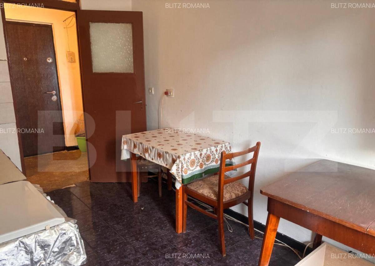 Apartament 2 camere, decomandat Micro 2 | Sta?ie autobu - 4