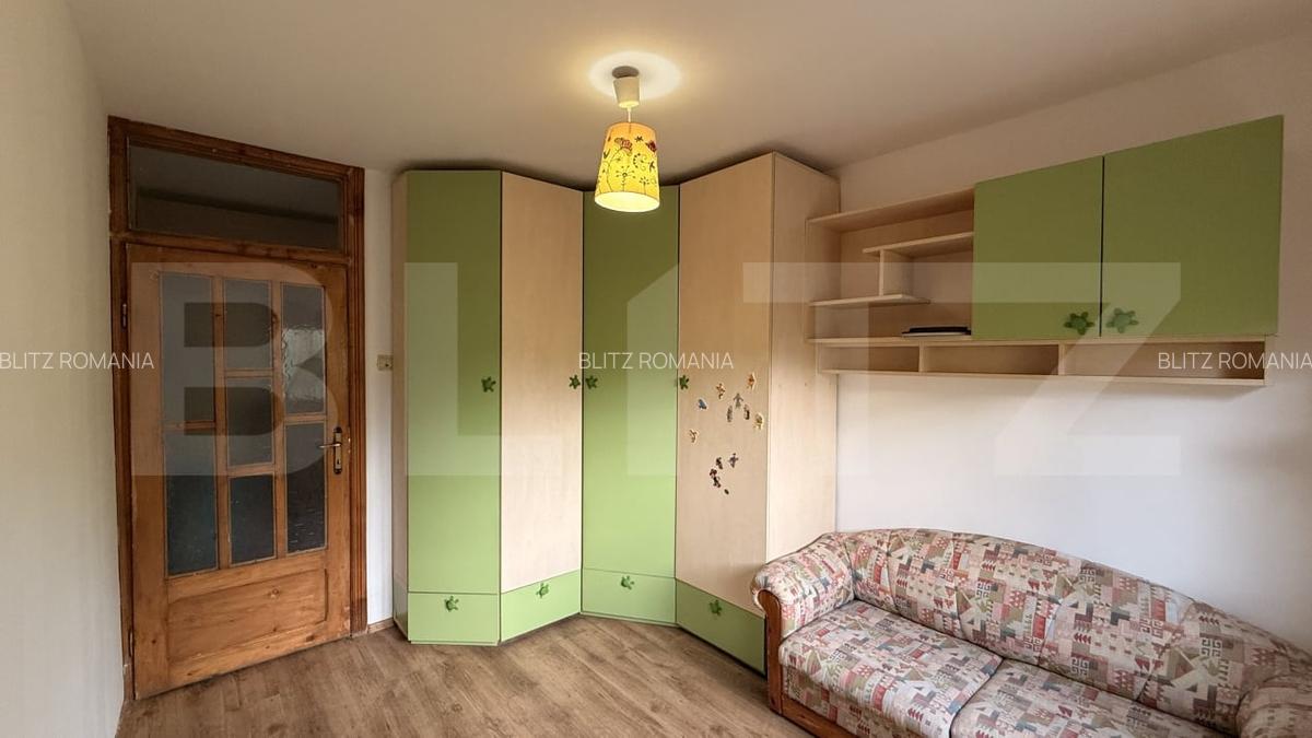 Apartament 3 camere decomandat, et. 1, 72 mp, zona 1 Mai - 12