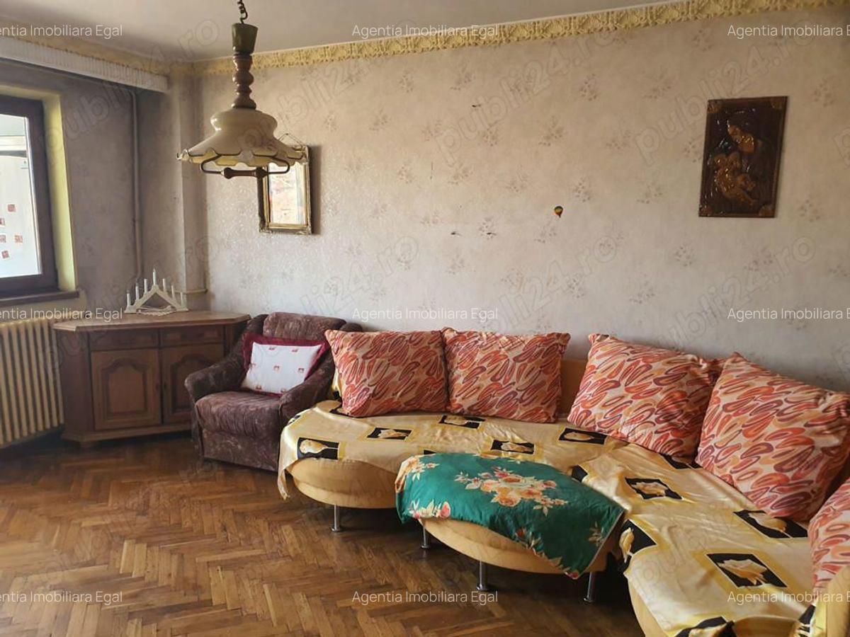 Apartament trei camere, zona Zavoi - 11