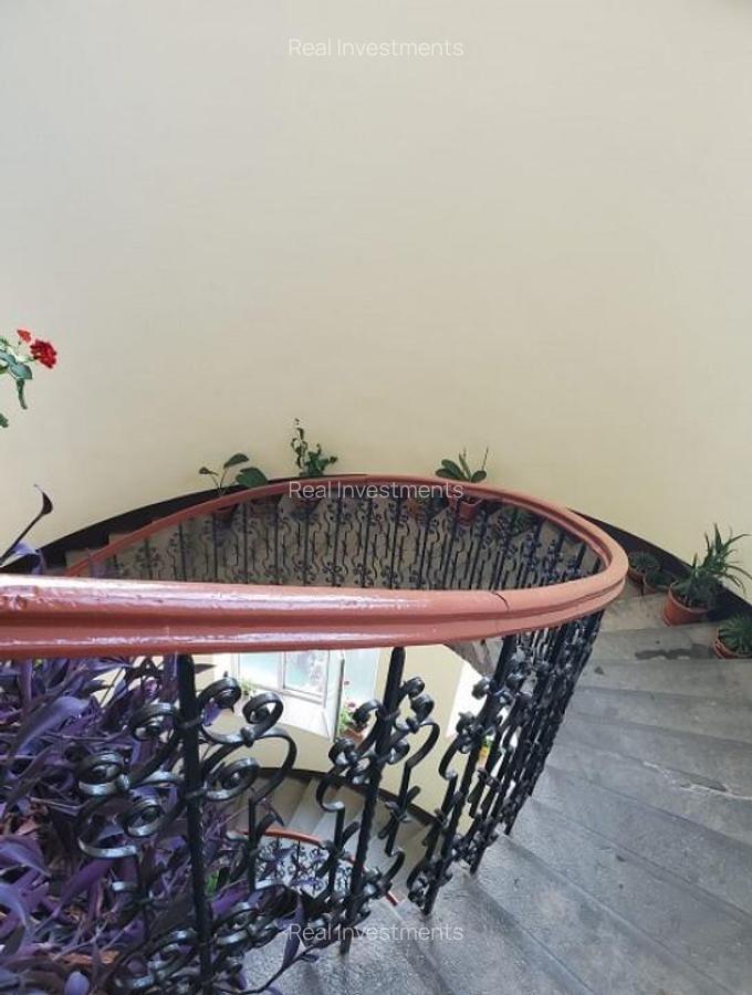 Apartament 3 camere zona Ultracentrala - ID : RH-28111-property - 10 Apartament 3 camere zona Ultracentrala - ID : RH-28111-property - 10