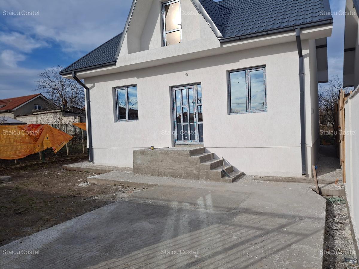 Casă cu 3 camere în Lumina - 2
