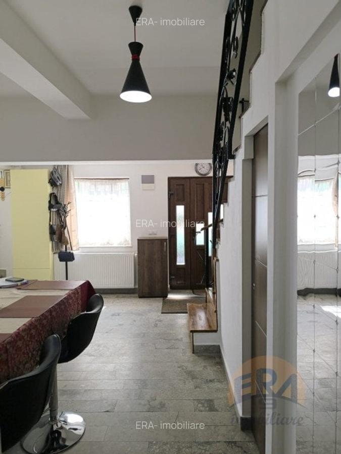 Apartament cu 3 camere decomandat, mobilat în Central - 8