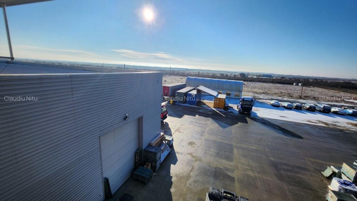 Hala cu teren generos langa acces A1 - 1