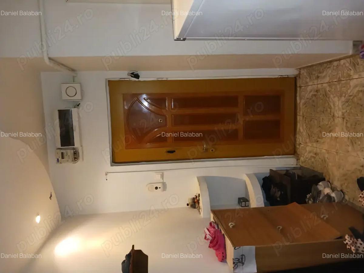 Apartament 4 camere parter micro 16(in spate la complex siret) - 1