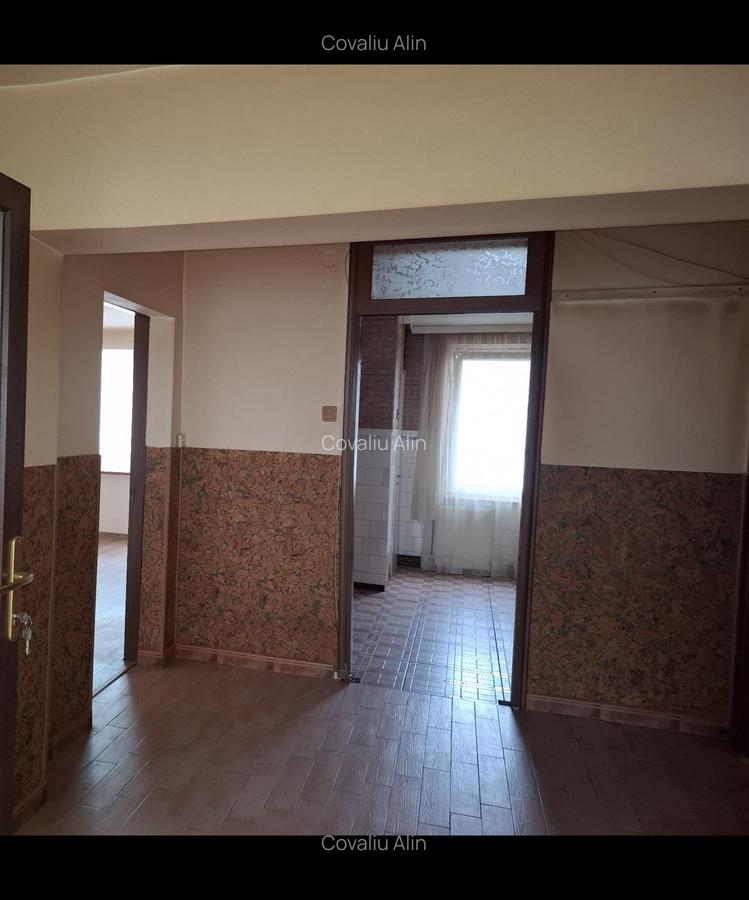 Noua, vis-a-vis DEDEMAN, apartament 4 camere decomandat, 2 bai, etaj 2/4. - 3