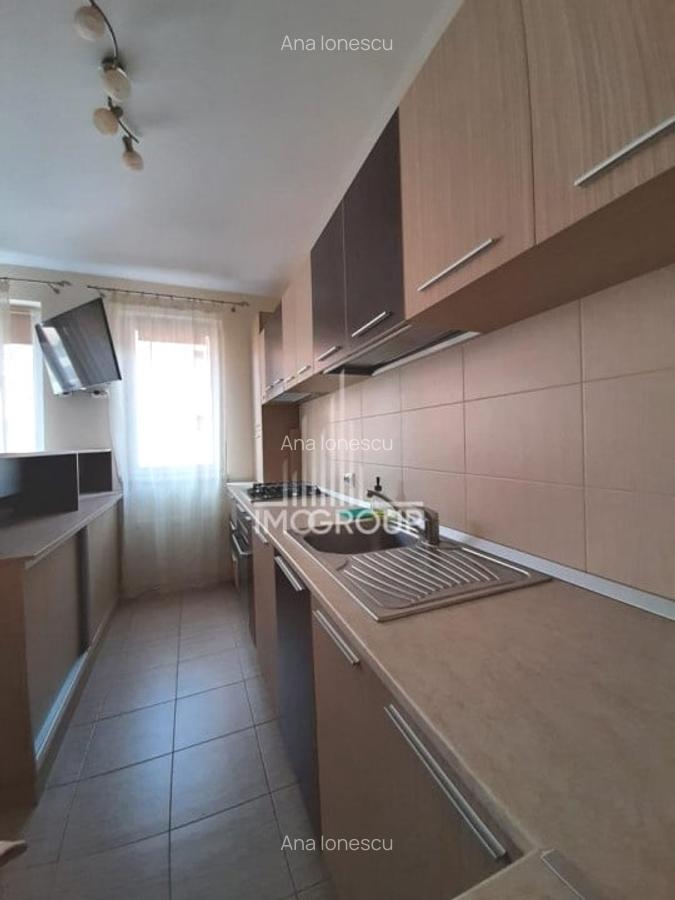 Apartament cu 2 cam decomandate de inchiriat str Urusagului, parcare - 12