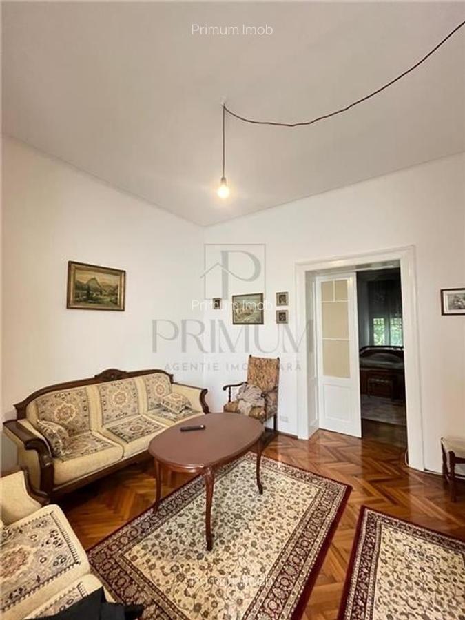 BALCESCU - Cladire renovata - 3 Camere - Centrala proprie  - Curte 137mp - 3