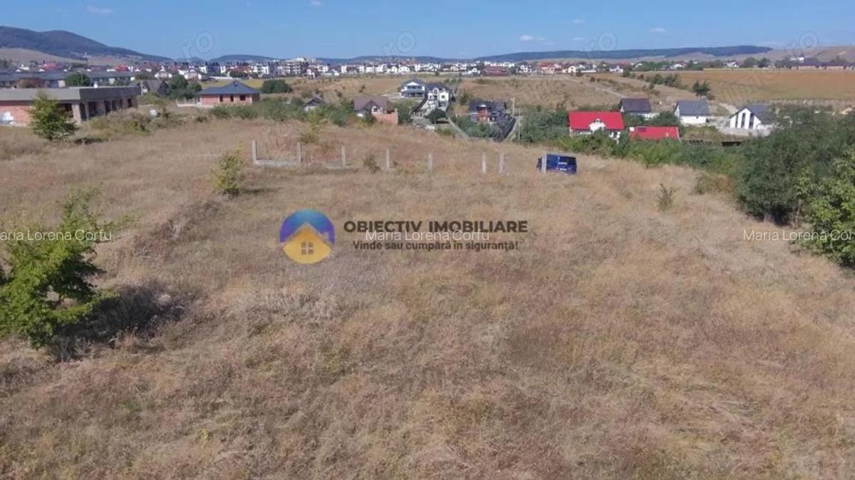 Teren intravilan 1100 mp - zona 1 Mai - 9 Teren intravilan 1100 mp - zona 1 Mai - 9