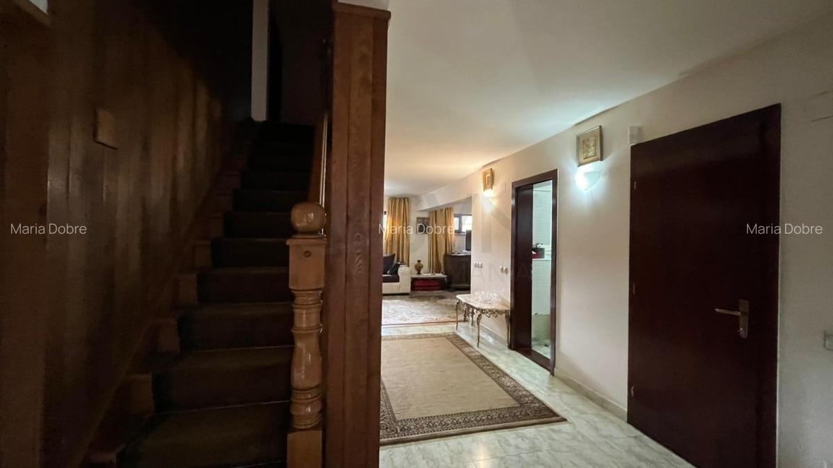 REV2005341 Vila deosebita cu piscina si teren generos Buftea zona exclusivista - 30