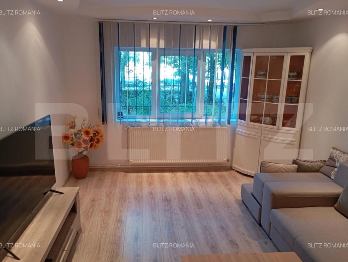 Apartament 3 camere, 70 mp, zona Micro 3 - 1