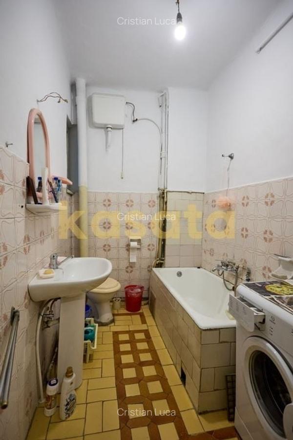 CASĂ CLASICĂ DE VANZARE CU POTENȚIAL PREMIUM ÎN ZONA 1 MAI - 24