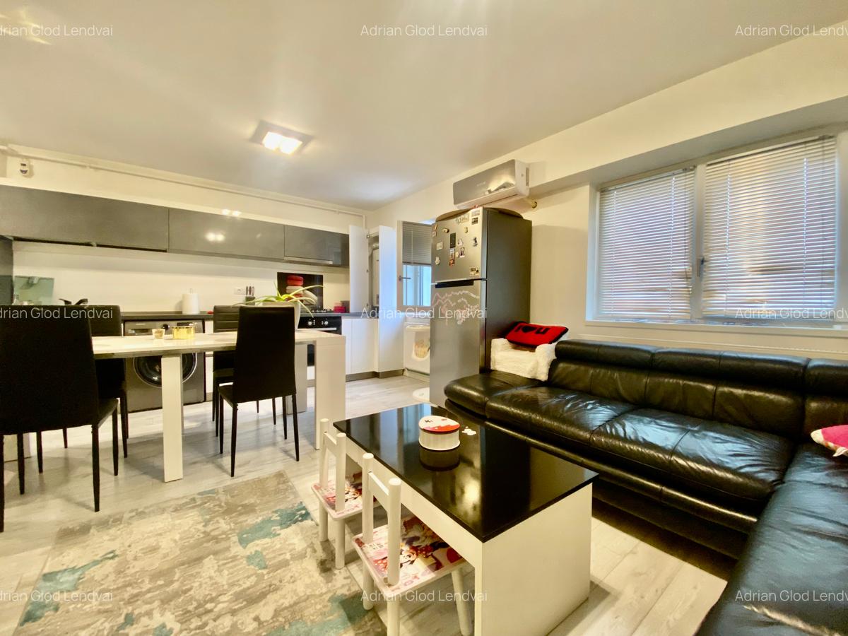 Închiriere apartament modern – 2 camere, Micro 12, Etaj 3 - 2