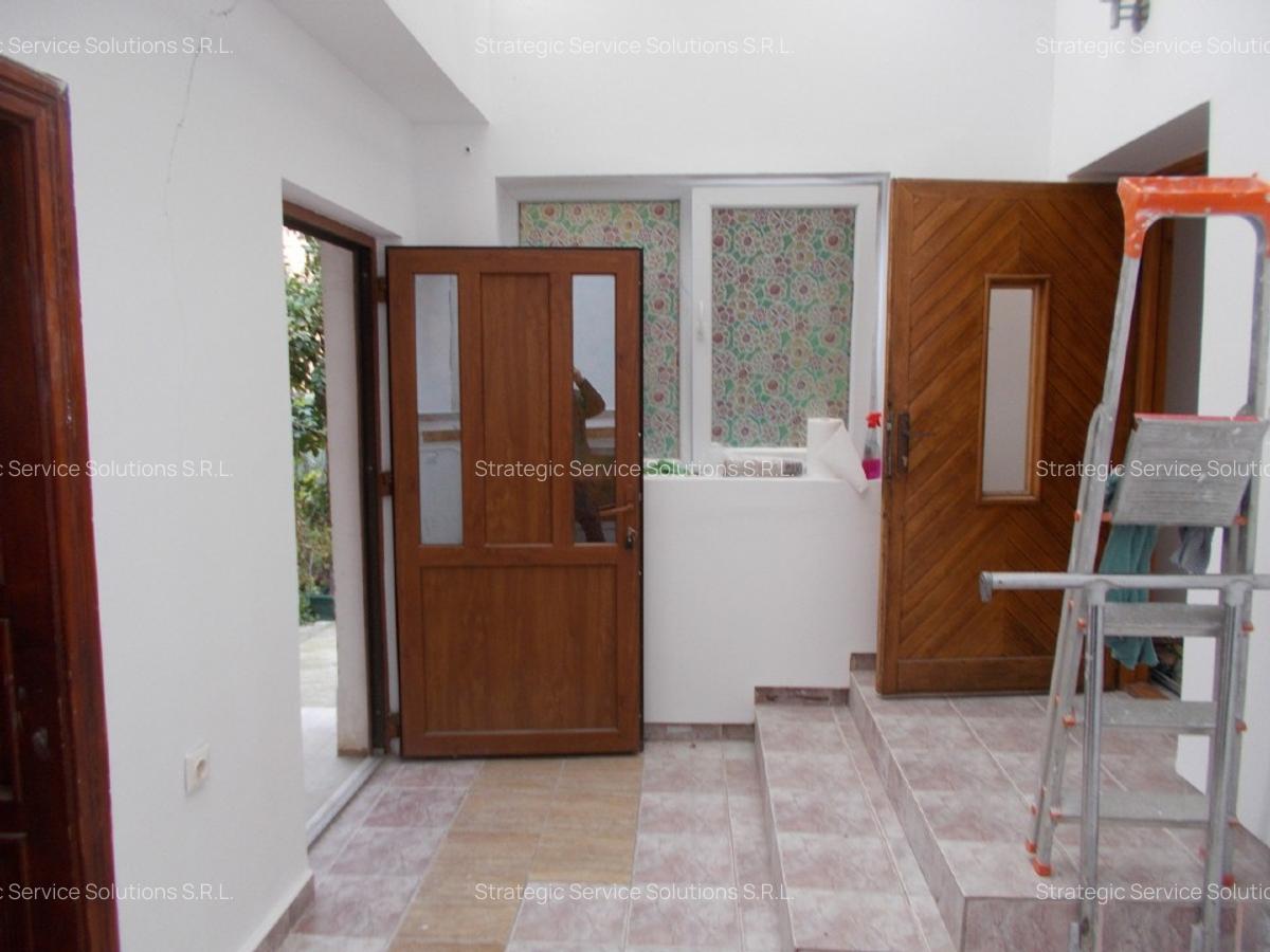Casa, Timisora, zona Plopi, parter, caramida, 3 camere, 370mp teren - 2