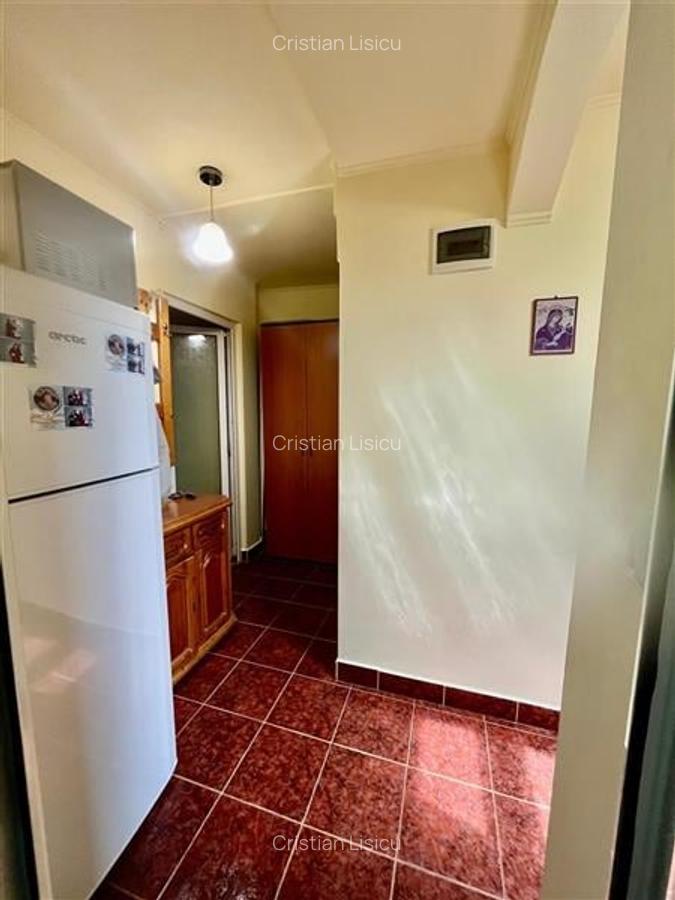 Apartament 1 camera la mansarda cu centrala proprie zona Soarelui - 6