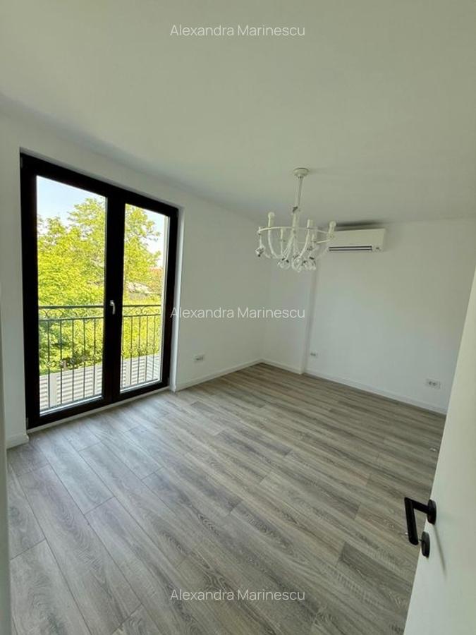 Casă cu 4 camere în Central - 2