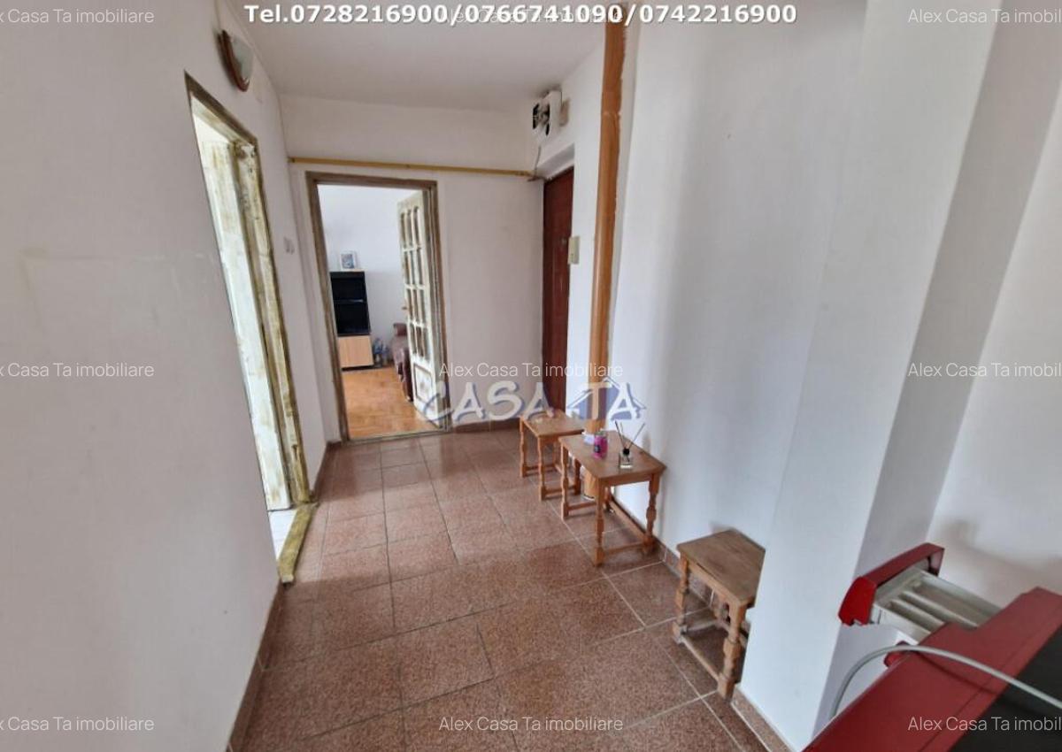 Inchiriere apartament 2 camere, situat in Targu Jiu, Str.V - 6