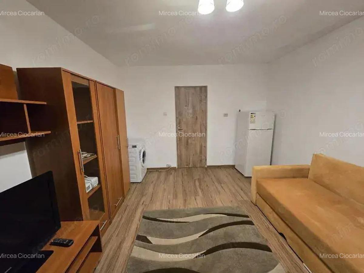 Garsoniera in zona COMPLEX STUD la 45.000 euro - 2