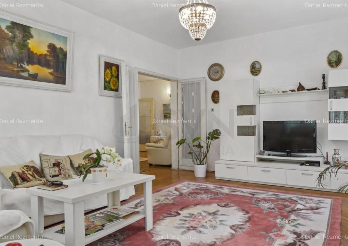 4 Camere l Piata Sfintii Voievozi - 3