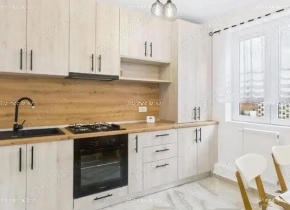 De inchiriat apartament 3 camere zona centrala Str. Republicii - 3