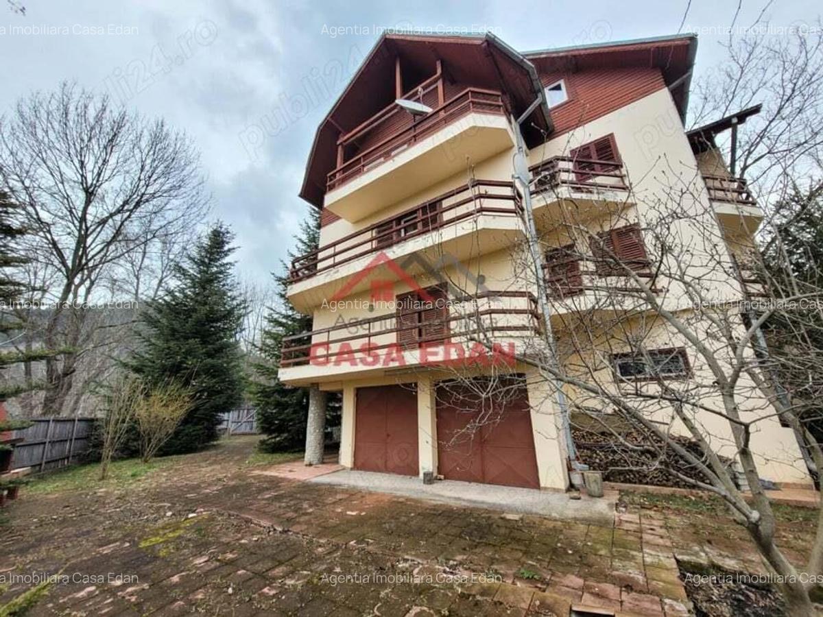 Casa in Cornu de Sus --250.000e - 1