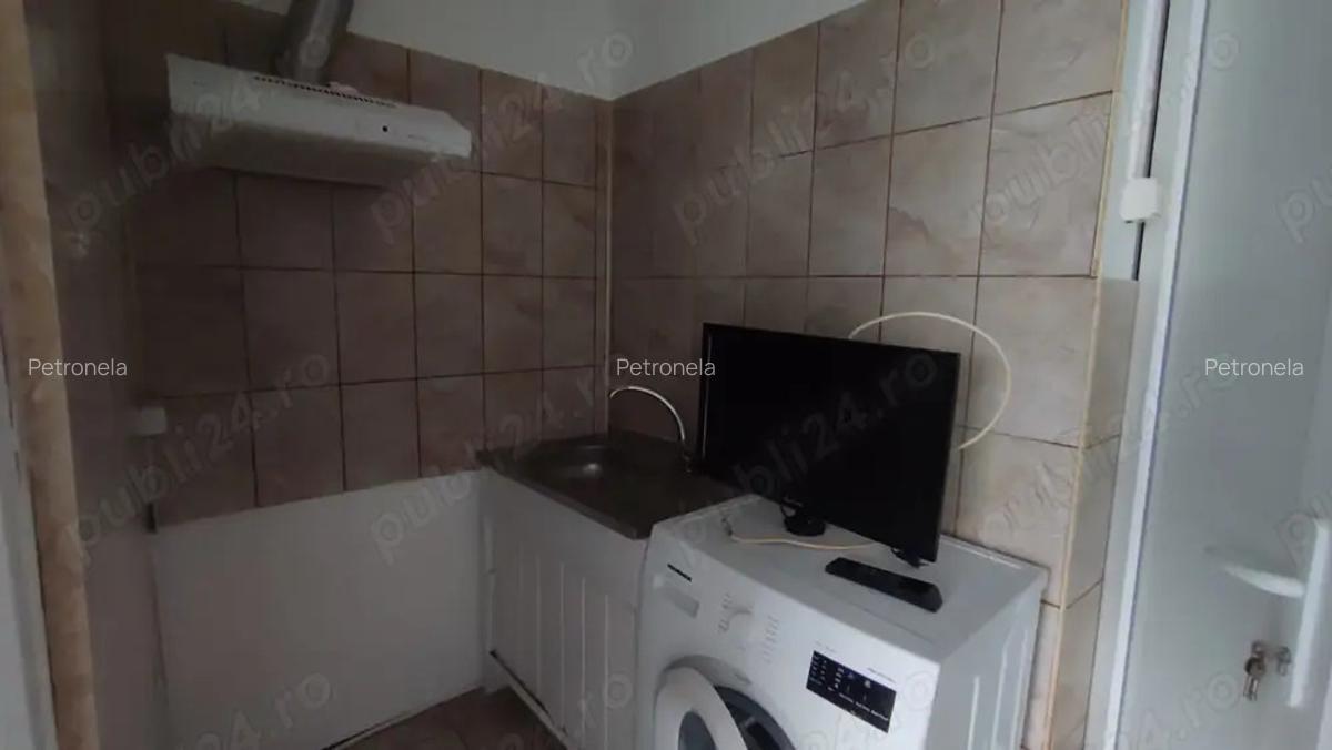 Garsoniera Zona Milcov Subex etaj 2-renovata - 3