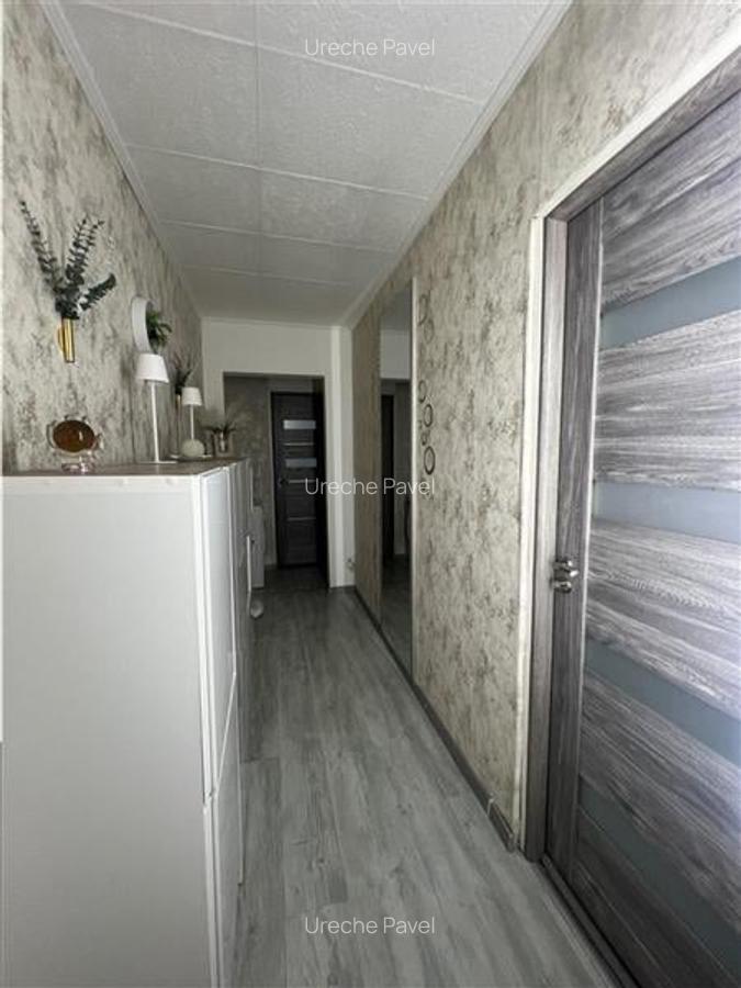 Apartament cu 3 camere decomandate si balcon etaj 2 zona Vasile Aron - 17