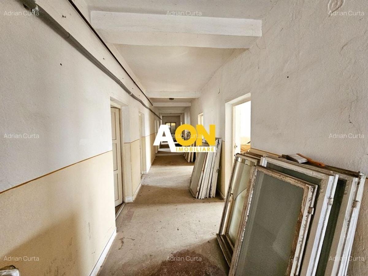 Spațiu Birouri, 180 mp utili, Etaj 1, Ampoi 3, cu 9 Incăperi + 2 Băi - 8
