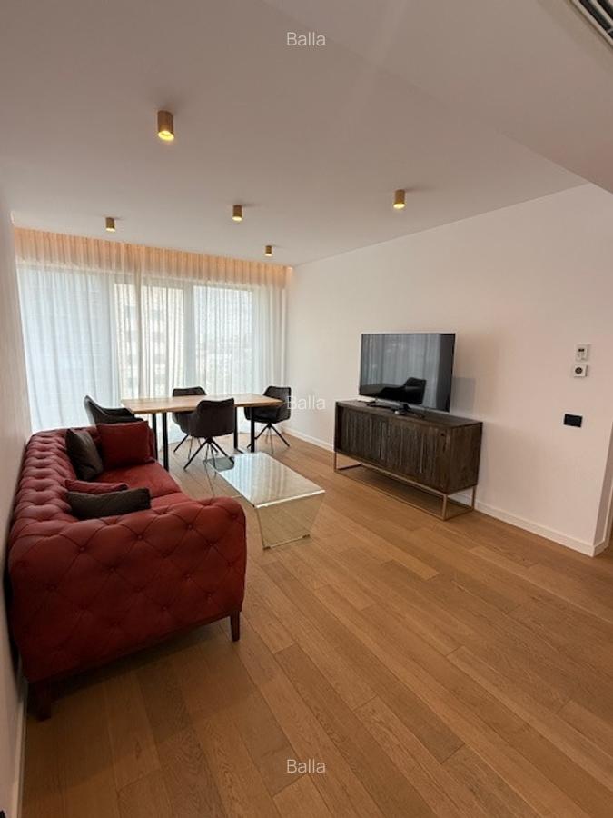 Proprietar One Herastrau Towers - 1