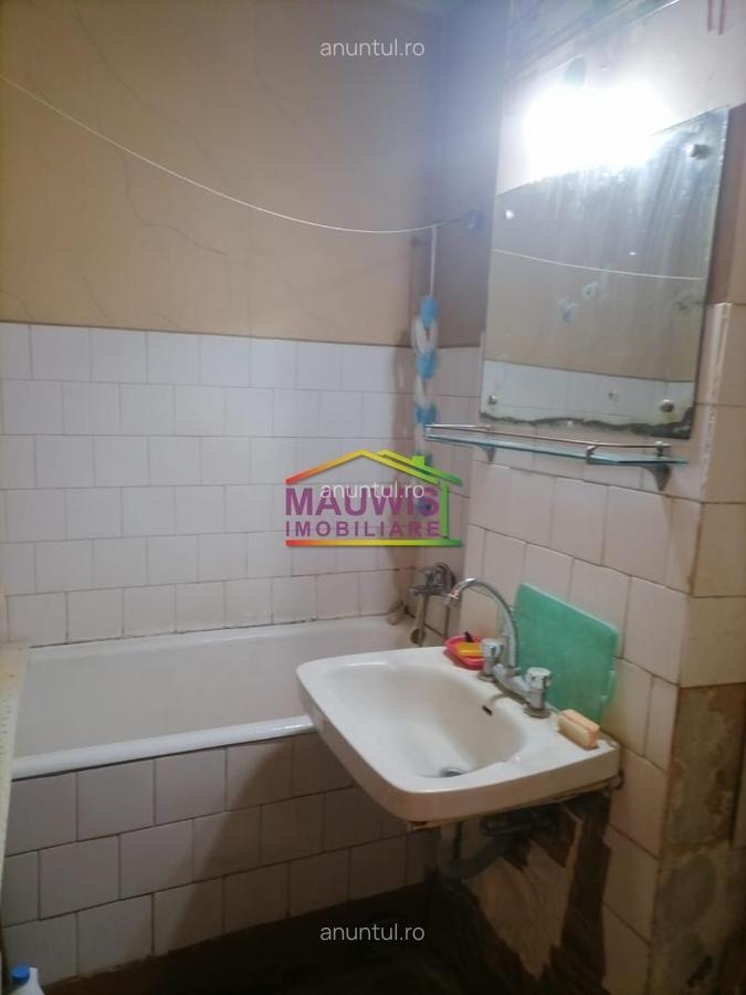 Titan, Piata Trapezului, metrou 2 minute - 5