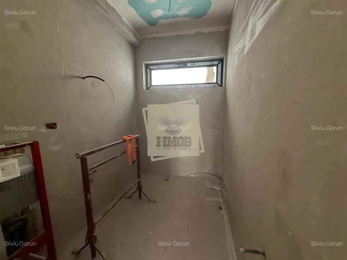 Casa individuala cu 4 camere 3 bai si 390 mp teren in Sura Mica - 12