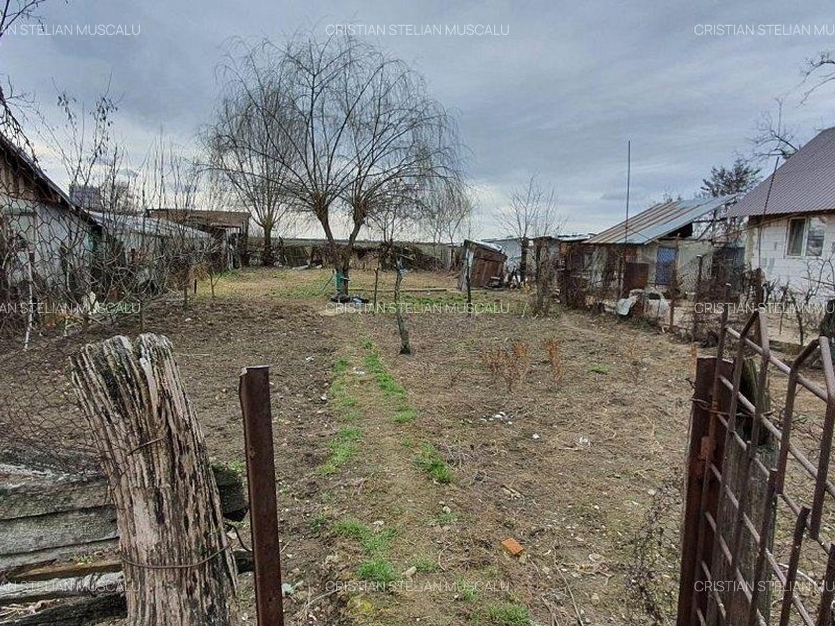 CASA SI TEREN CURTE DE VANZARE IN BARCANESTI LA DN - 8