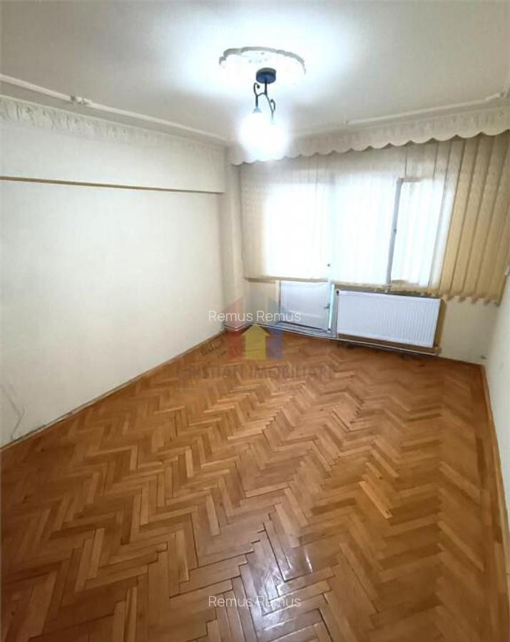 2 camere etaj 2, confort 1 decomandat, Spatios, Calarasilor - 2 2 camere etaj 2, confort 1 decomandat, Spatios, Calarasilor - 2