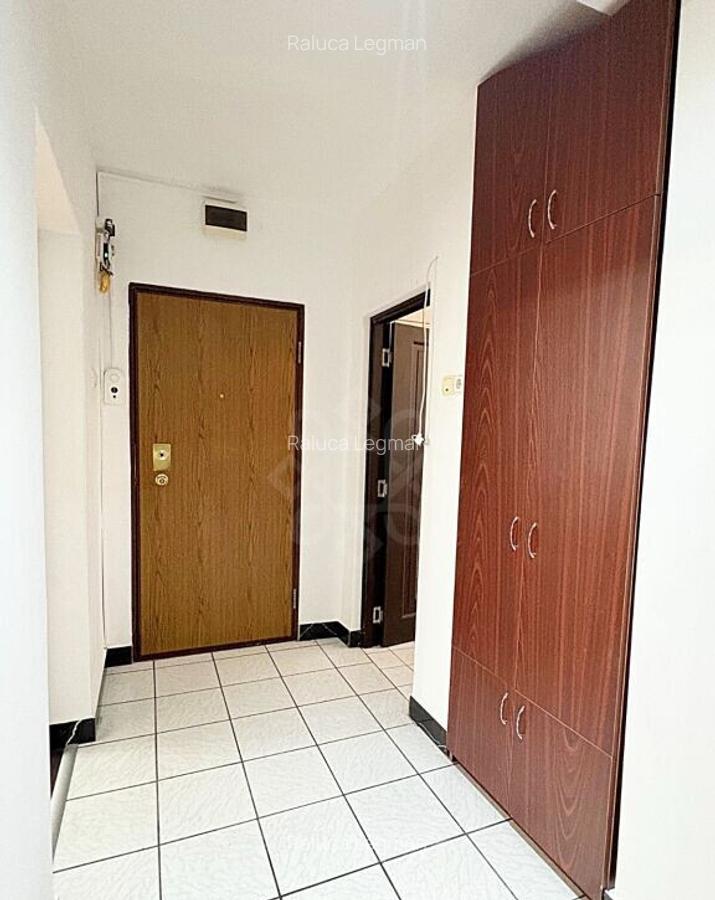 Apartament cu 3 camere pe strada Republicii - 2