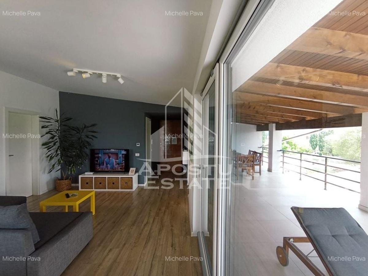 Apartament cu 3 camere, tip penthouse, loc de parcare, zona Crisan - 4