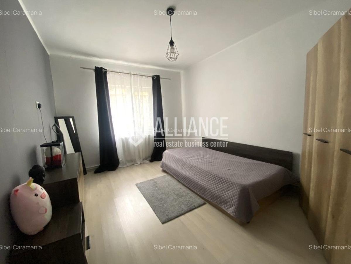 Casă individuală cu 7 camere în Valu lui Traian - 14