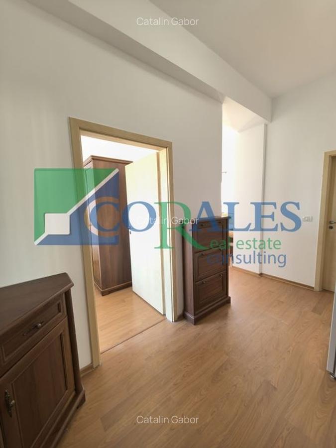 Apartament spațios cu 4 camere, terasă de 40 mp – zona centrală! - 12