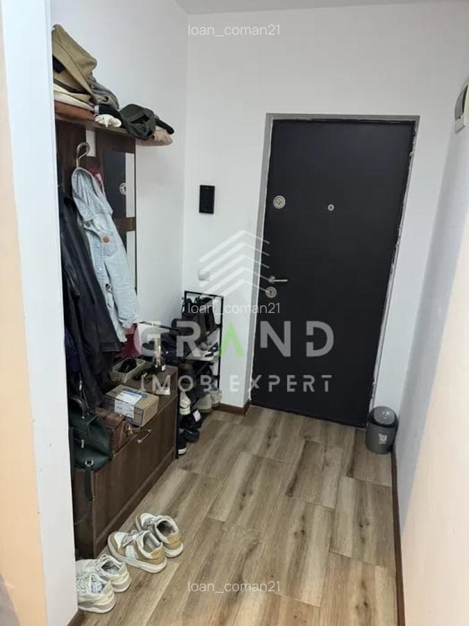 Apartament de vanzare semidecomandat cu 2 Camere, Balcon 12 mp & Parcare, BACIU - 6