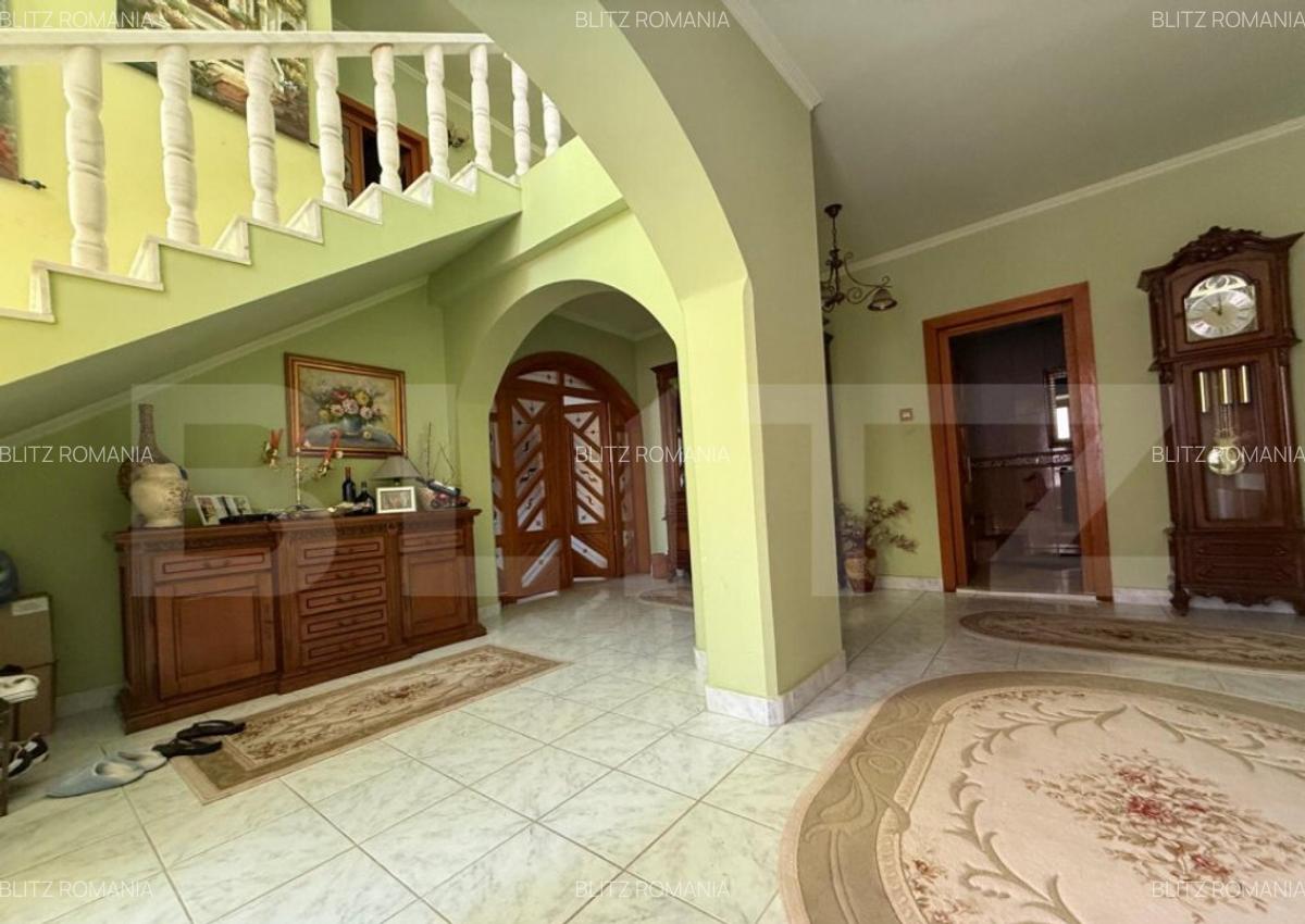 Casa individuala cu 10 camere si piscina, in Zona Dambovita - 17