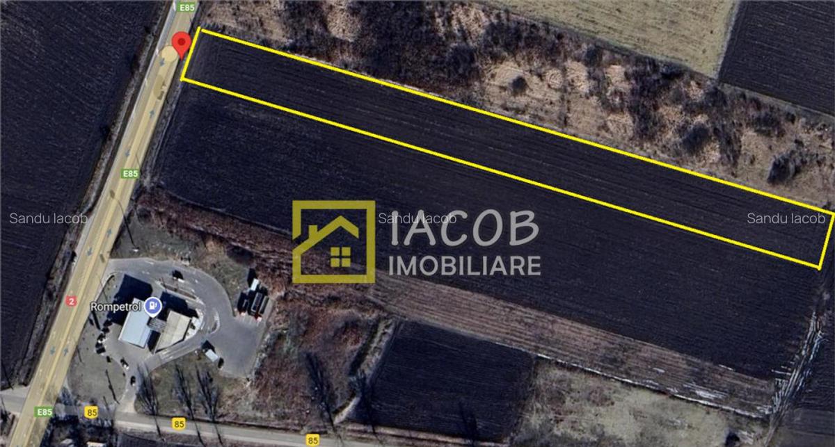 Teren intravilan, 8333 mp, la E85, comuna Secuienii Noi, jud - 1