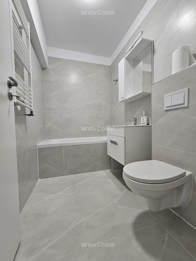 Studio Modern 45mp ~ Bloc Nou ~ Zona linistita ~ Parc ~ Metrou M2 - 4