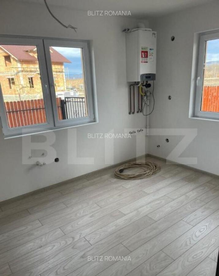 Casa individuala , 3 dormitoare 120 mp utili , 400 mp teren - 9