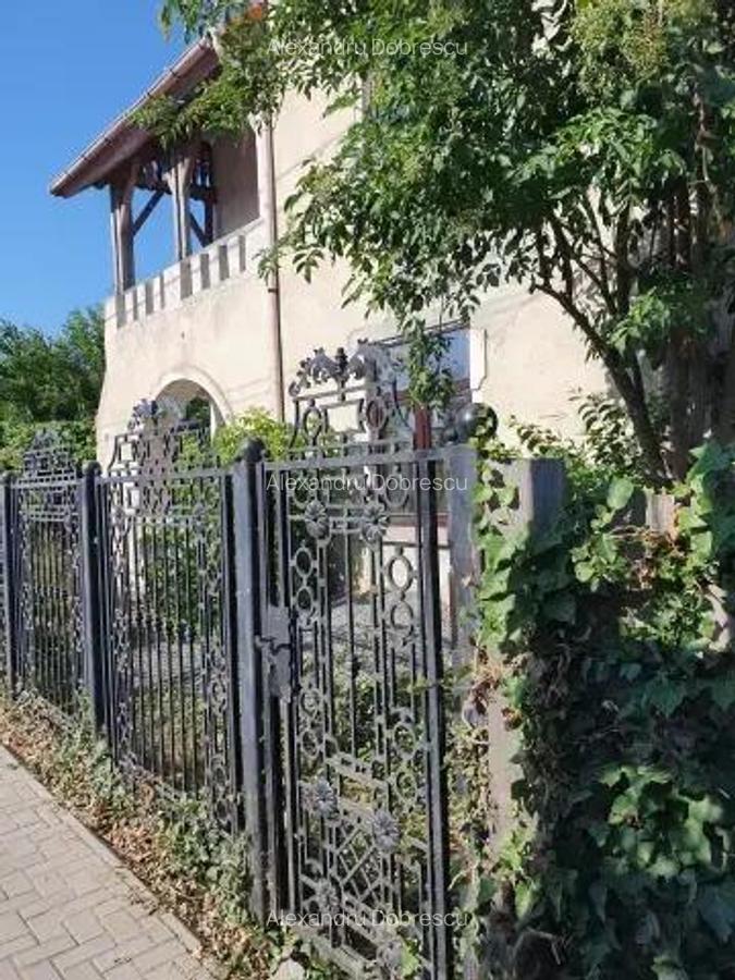 Vand vila Eforie Sud, domeniul Carmen Sylva, 16 camere, 5 bai, 385.000euro - 6