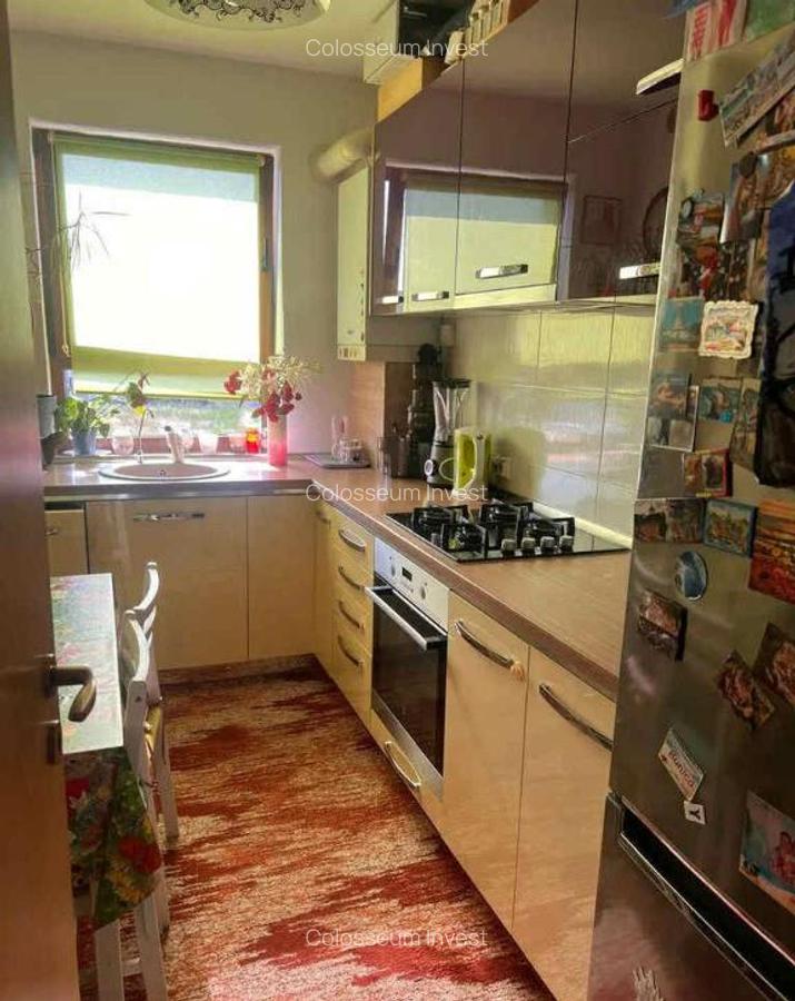 Apartament 2 camere, decomandat - zona Tractorul - 12