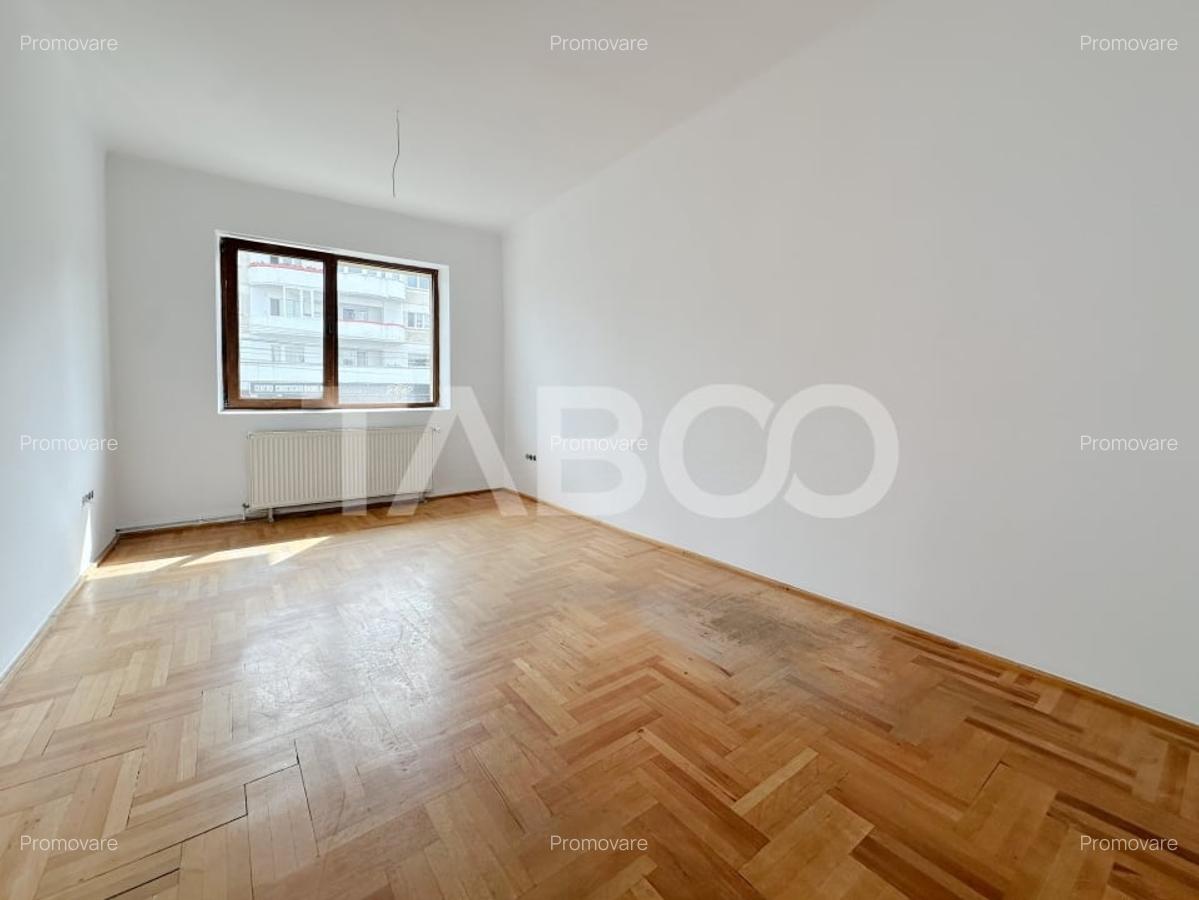Apartament cu 2 camere decomandate in Centru pretabil si pentru birou - 1