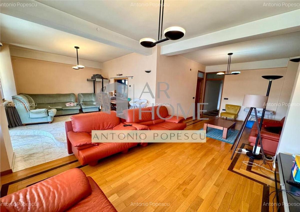Apartament 4 camere, terasa 49,5 mp, an 2010, Ploiesti, Bd. - 1