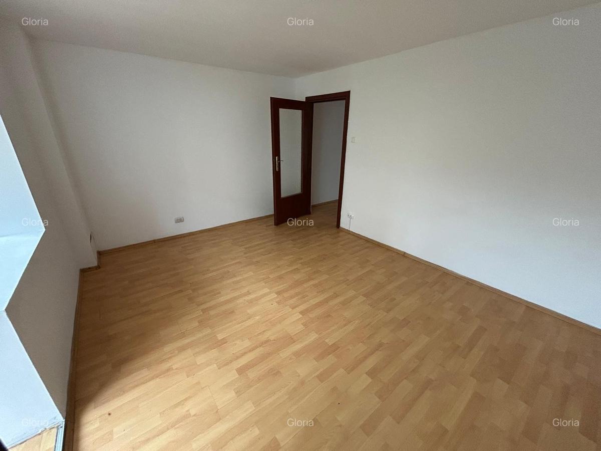 Soarelui,apartament o camera,40 mp,et 1/4,centrala,72000 euro - 4