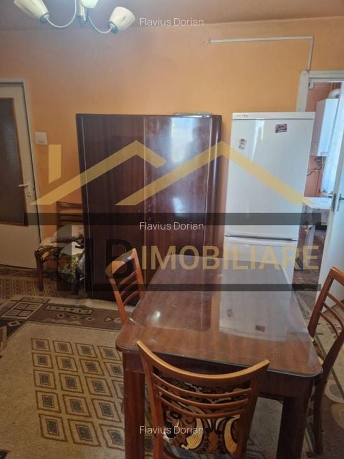 Apartament de 3 camere, 45mp, Zona Parangului - 3