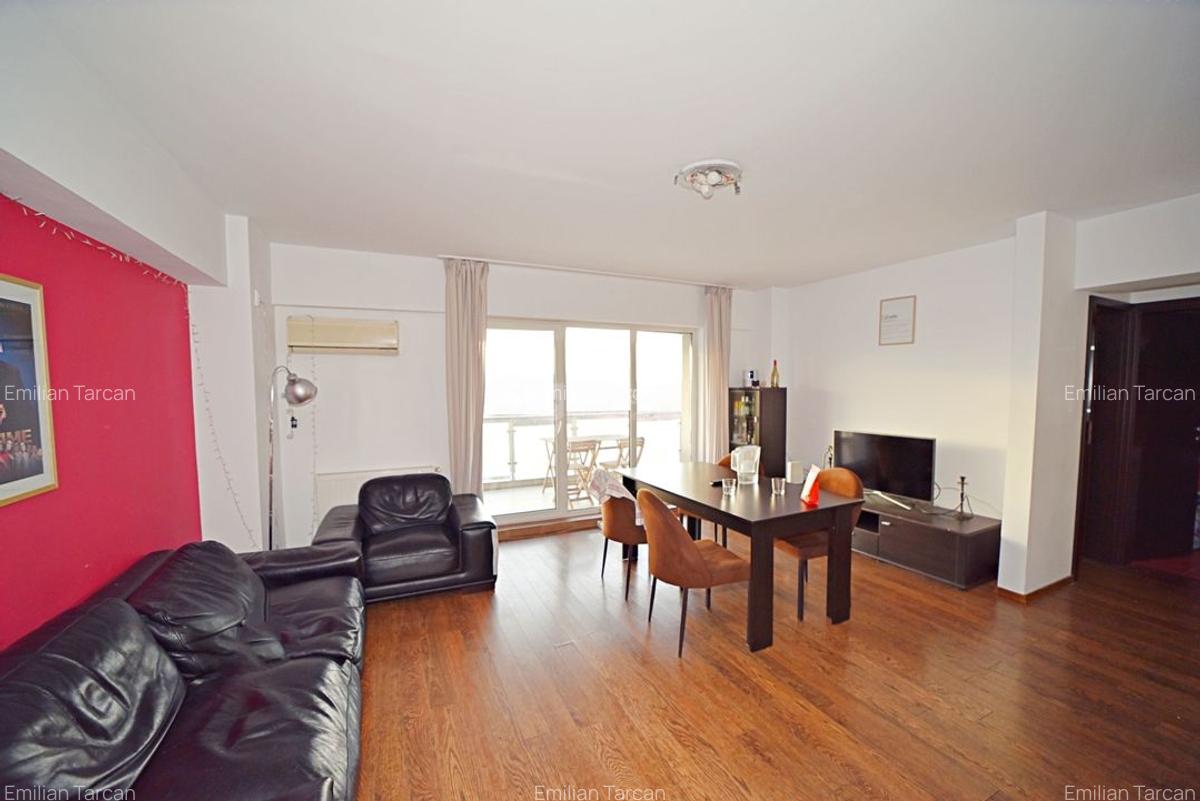 Apartament cu 4 camere decomandat, mobilat în Podul de Fier - 3
